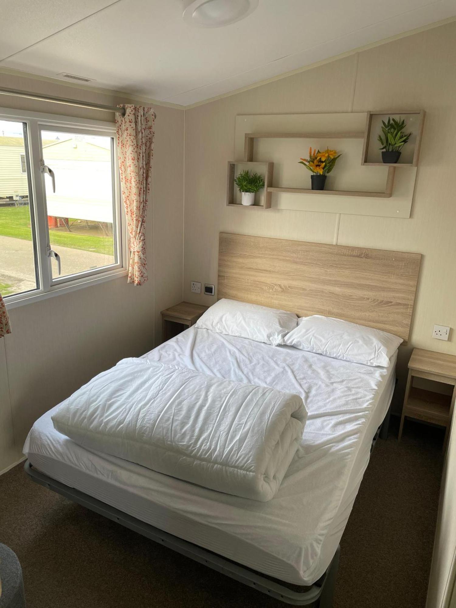 Kp Holiday Home Corton  Экстерьер фото