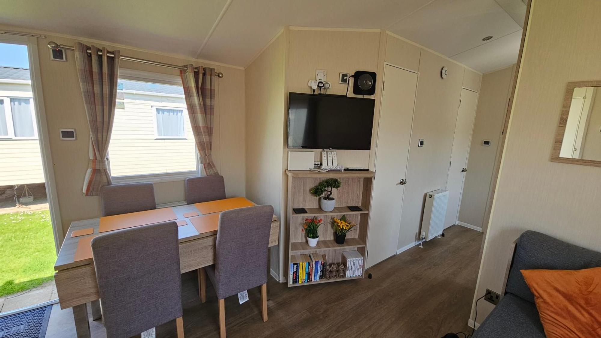Kp Holiday Home Corton  Экстерьер фото